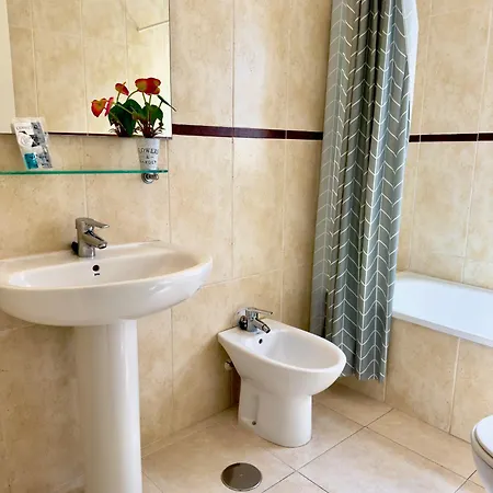 Apartamento Apolo17 E37 3 *